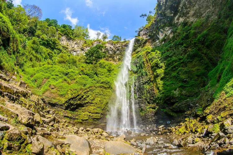 Lokasi Coban Rais Mudah Dijangkau! Ini Rute dan Jam Bukanya!