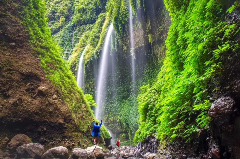 Petualangan Anti Biasa, Yuk Ikut Tour ke Air Terjun Madakaripura!