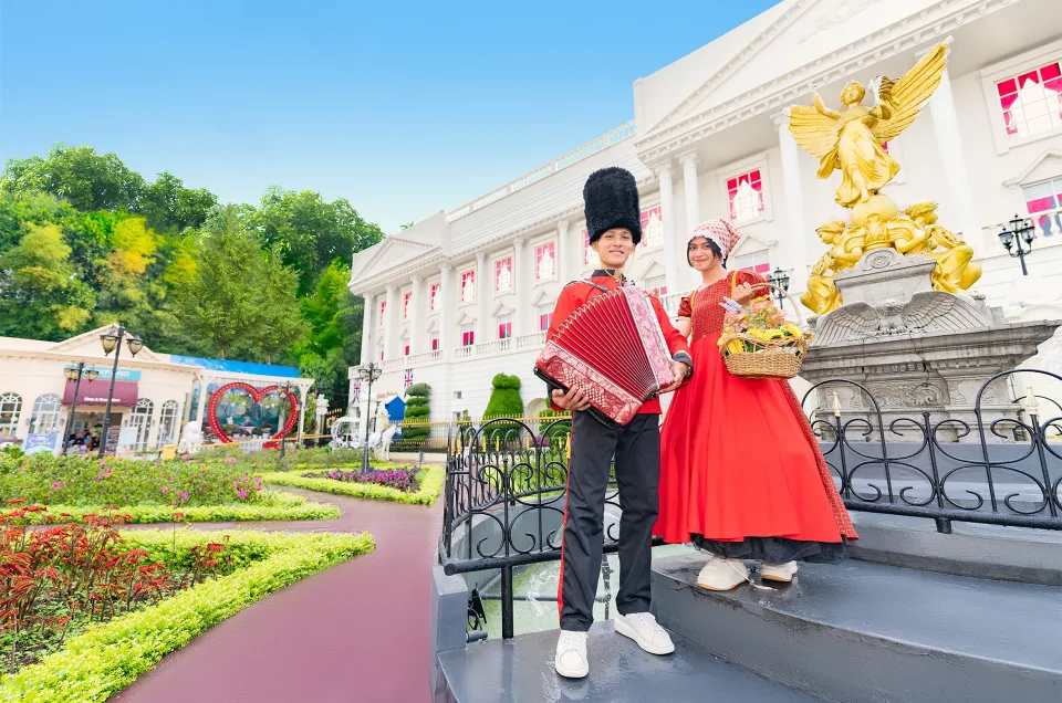 Lihat Koleksi Klasik & Alam Indah, Serunya Trip Museum Angkut!