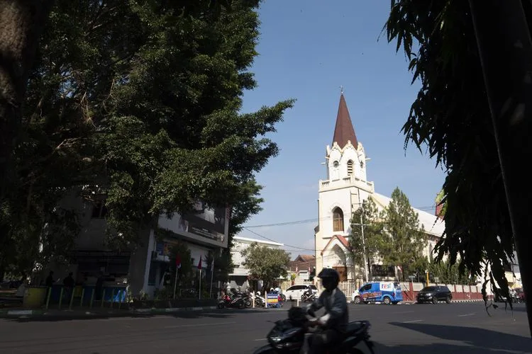 Alun-Alun Kota Malang Jadi Andalan, Wisata Dekat yang Seru